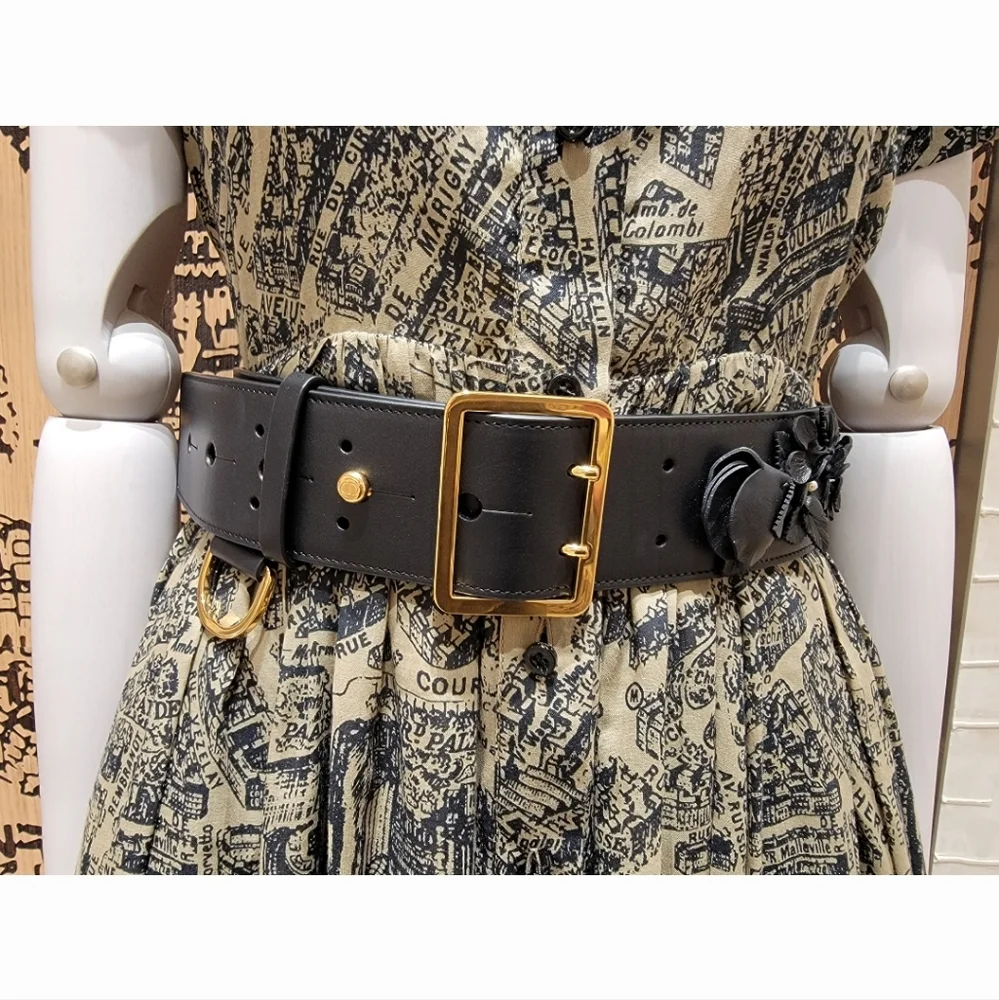 DIOR PUNK BELT Black Matte Calfskin | Three-Dimensional Flowers & Resin Pearls - Picture 7 of 16